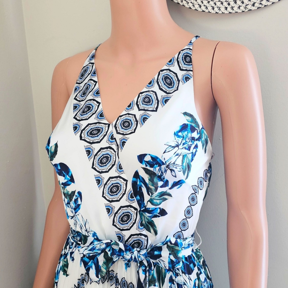 WHBM White Blue Paisley Adjustable Strap Pleated Waist Tie Maxi Dress - Picture 7 of 7